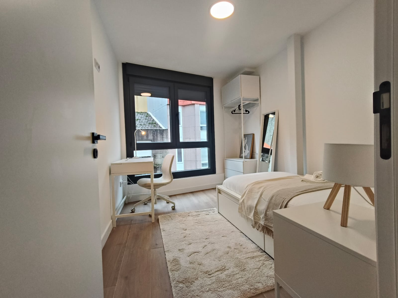 Planta 3, Habitación 2502